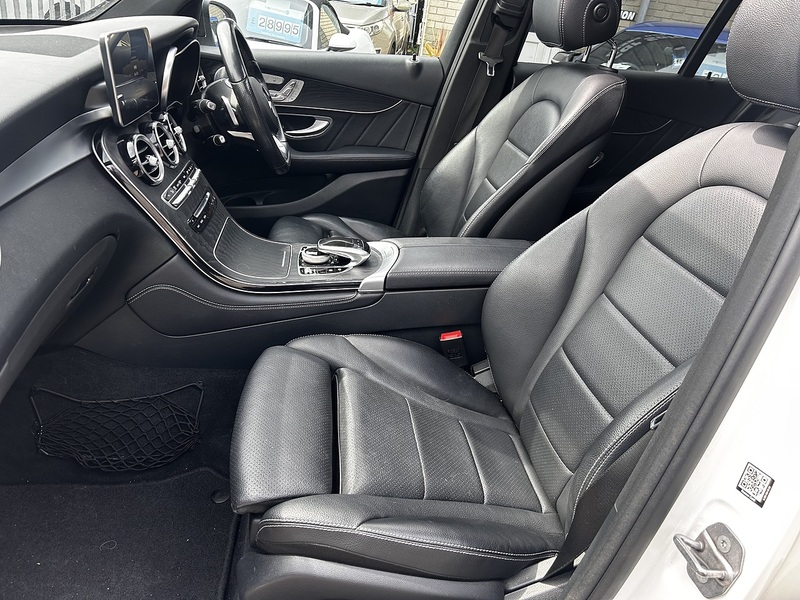 Mercedes-Benz 3.0 GLC350d V6 AMG Line (Premium Plus) SUV 5dr Diesel G-Tronic 4MATIC Euro 6 (s/s) (258 ps)