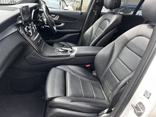3.0 GLC350d V6 AMG Line (Premium Plus) SUV 5dr Diesel G-Tronic 4MATIC Euro 6 (s/s) (258 ps)
