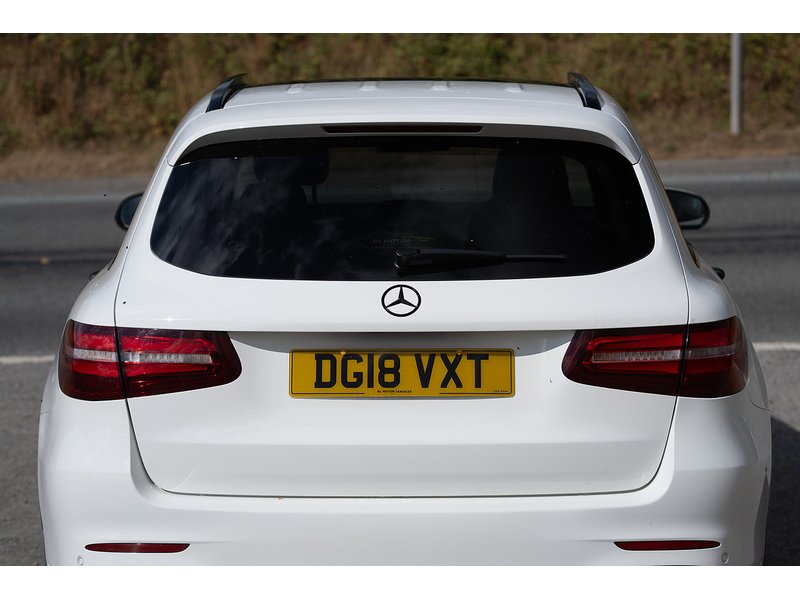 Mercedes-Benz 3.0 GLC350d V6 AMG Line (Premium Plus) SUV 5dr Diesel G-Tronic 4MATIC Euro 6 (s/s) (258 ps)