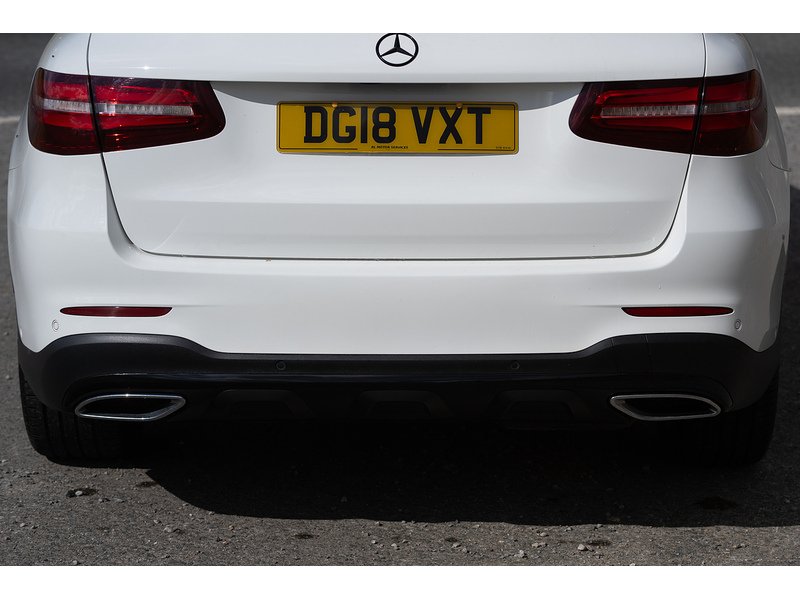 Mercedes-Benz 3.0 GLC350d V6 AMG Line (Premium Plus) SUV 5dr Diesel G-Tronic 4MATIC Euro 6 (s/s) (258 ps)