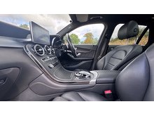 3.0 GLC350d V6 AMG Line (Premium Plus) SUV 5dr Diesel G-Tronic 4MATIC Euro 6 (s/s) (258 ps)