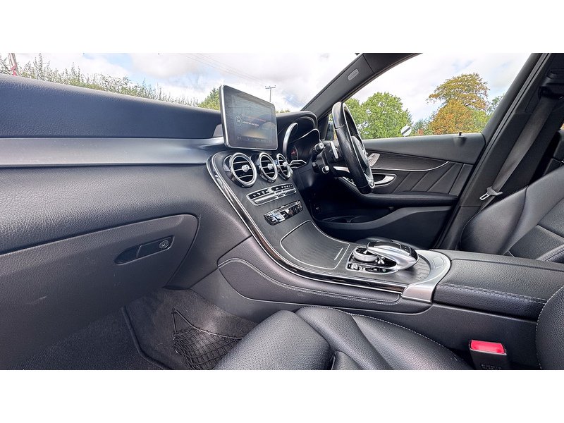 Mercedes-Benz 3.0 GLC350d V6 AMG Line (Premium Plus) SUV 5dr Diesel G-Tronic 4MATIC Euro 6 (s/s) (258 ps)