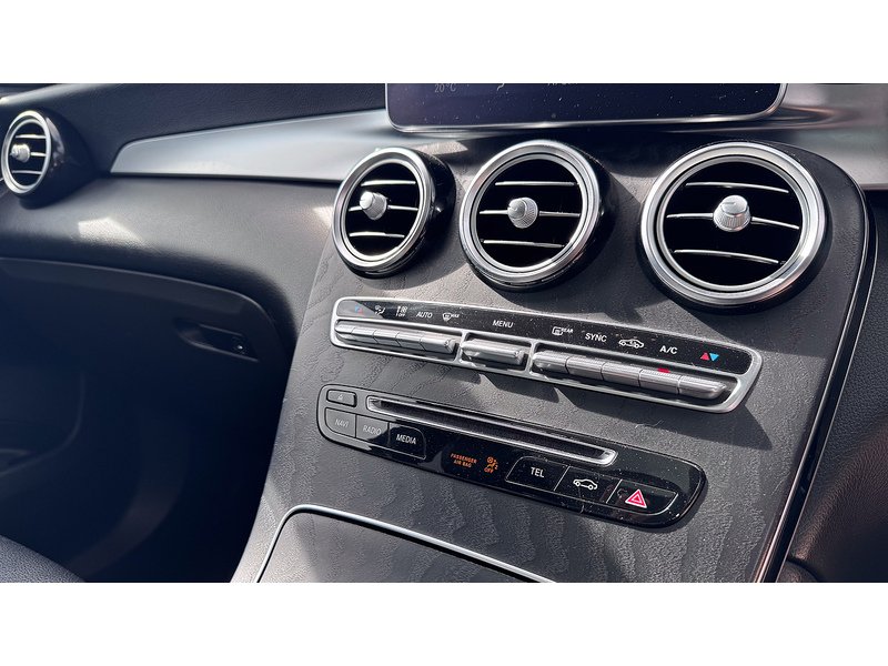 Mercedes-Benz 3.0 GLC350d V6 AMG Line (Premium Plus) SUV 5dr Diesel G-Tronic 4MATIC Euro 6 (s/s) (258 ps)