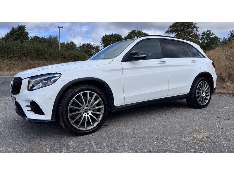 Mercedes-Benz 3.0 GLC350d V6 AMG Line (Premium Plus) SUV 5dr Diesel G-Tronic 4MATIC Euro 6 (s/s) (258 ps)