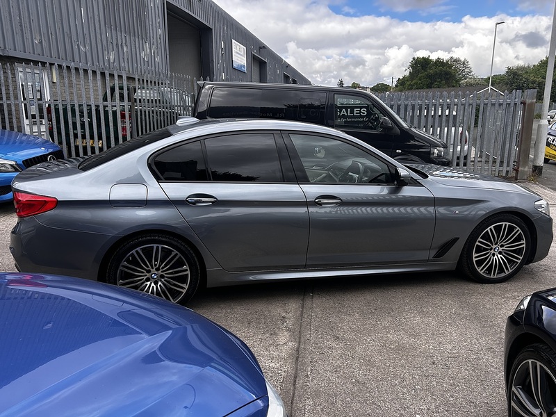 BMW 3.0 530d M Sport Saloon 4dr Diesel Auto xDrive Euro 6 (s/s) (265 ps)