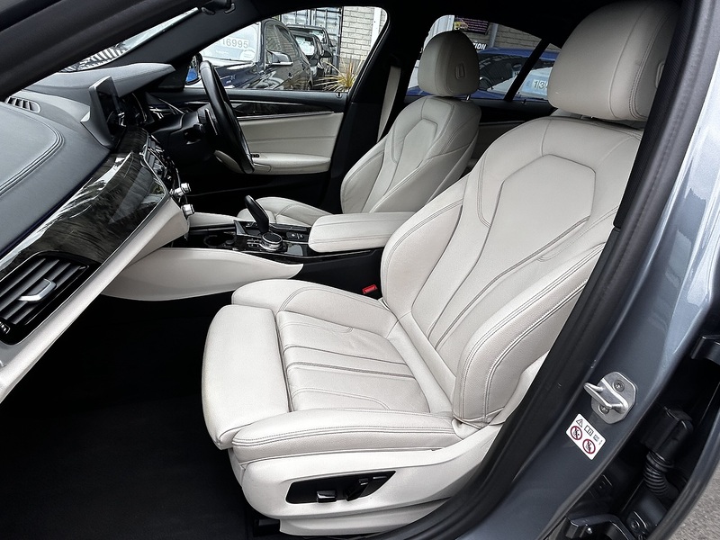 BMW 3.0 530d M Sport Saloon 4dr Diesel Auto xDrive Euro 6 (s/s) (265 ps)