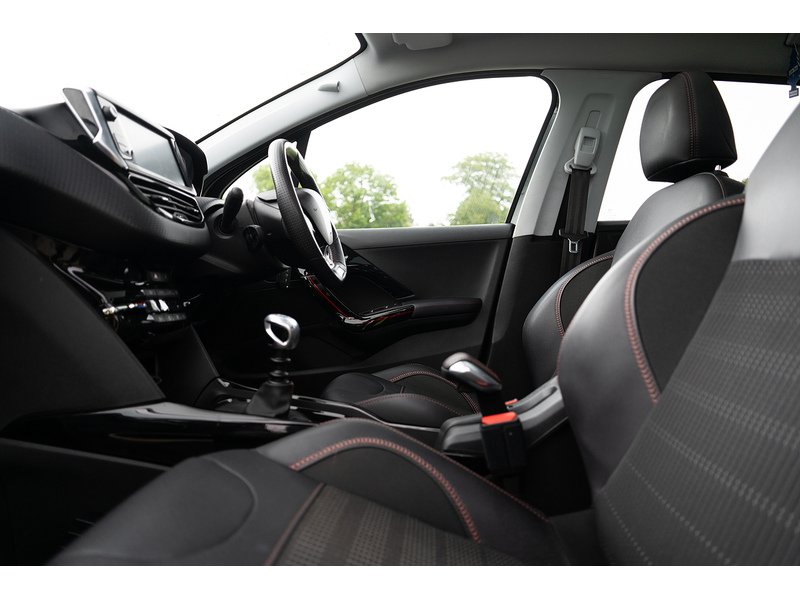 Peugeot 1.2 PureTech GPF GT Line SUV 5dr Petrol Manual Euro 6 (s/s) (130 ps)