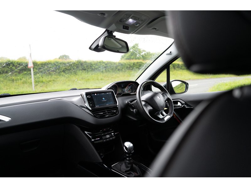 Peugeot 1.2 PureTech GPF GT Line SUV 5dr Petrol Manual Euro 6 (s/s) (130 ps)
