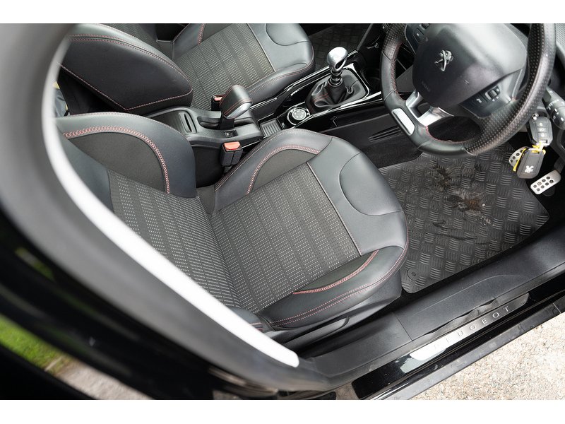 Peugeot 1.2 PureTech GPF GT Line SUV 5dr Petrol Manual Euro 6 (s/s) (130 ps)