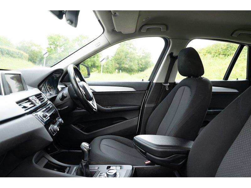 BMW 18d SE SUV 2.0 Manual Diesel