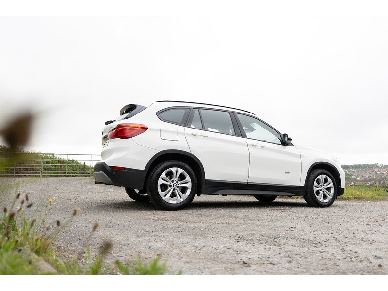 BMW 18d SE SUV 2.0 Manual Diesel