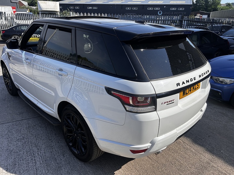 Land Rover 3.0 SD V6 HSE Dynamic SUV 5dr Diesel Auto 4WD Euro 5 (s/s) (292 ps)