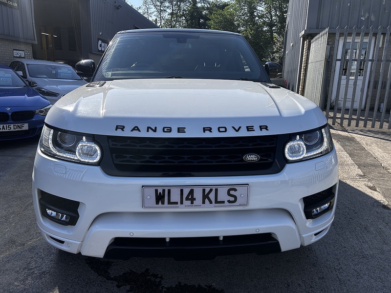 Land Rover 3.0 SD V6 HSE Dynamic SUV 5dr Diesel Auto 4WD Euro 5 (s/s) (292 ps)