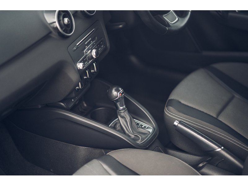 Audi Sportback Tfsi S Line 1.0 2dr Hatchback Petrol