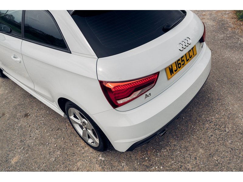 Audi Sportback Tfsi S Line 1.0 2dr Hatchback Petrol