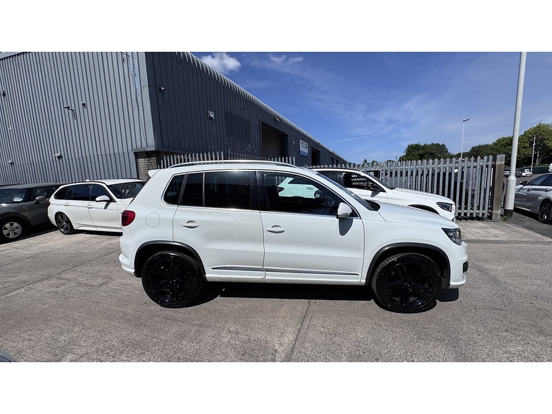 Volkswagen 2.0 TDI BlueMotion Tech R-Line Edition SUV 5dr Diesel DSG 4WD Euro 6 (s/s) (150 ps)