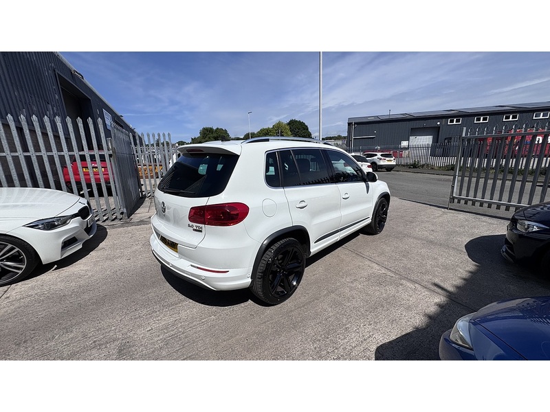 Volkswagen 2.0 TDI BlueMotion Tech R-Line Edition SUV 5dr Diesel DSG 4WD Euro 6 (s/s) (150 ps)