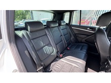 2.0 TDI BlueMotion Tech R-Line Edition SUV 5dr Diesel DSG 4WD Euro 6 (s/s) (150 ps)
