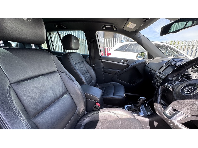 Volkswagen 2.0 TDI BlueMotion Tech R-Line Edition SUV 5dr Diesel DSG 4WD Euro 6 (s/s) (150 ps)