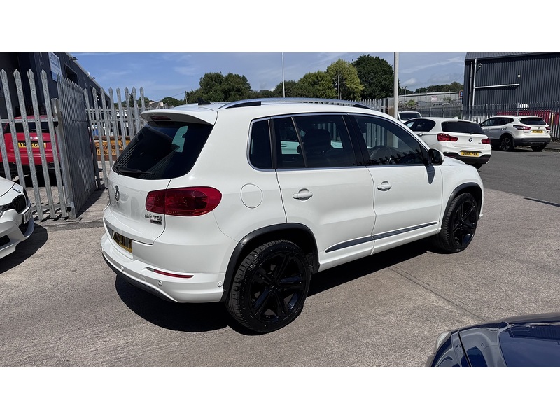 Volkswagen 2.0 TDI BlueMotion Tech R-Line Edition SUV 5dr Diesel DSG 4WD Euro 6 (s/s) (150 ps)
