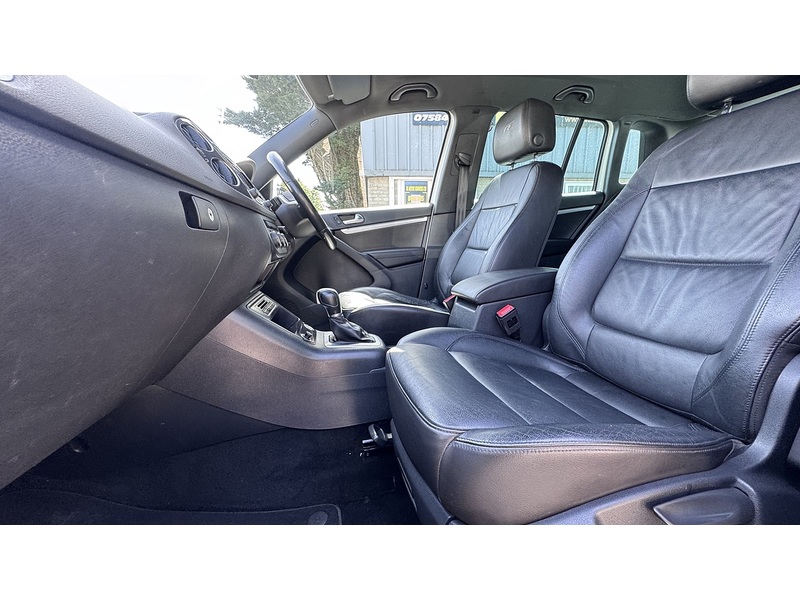 Volkswagen 2.0 TDI BlueMotion Tech R-Line Edition SUV 5dr Diesel DSG 4WD Euro 6 (s/s) (150 ps)