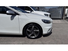 1.6 D2 R-Design Hatchback 5dr Diesel Manual Euro 5 (s/s) (115 ps)