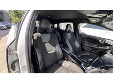 1.6 D2 R-Design Hatchback 5dr Diesel Manual Euro 5 (s/s) (115 ps)