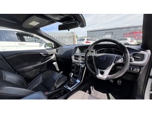 1.6 D2 R-Design Hatchback 5dr Diesel Manual Euro 5 (s/s) (115 ps)