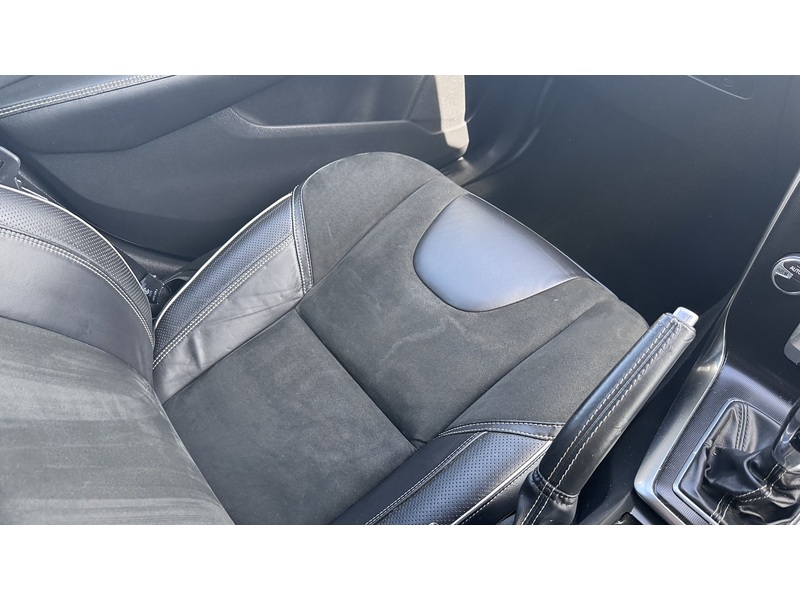 Volvo 1.6 D2 R-Design Hatchback 5dr Diesel Manual Euro 5 (s/s) (115 ps)
