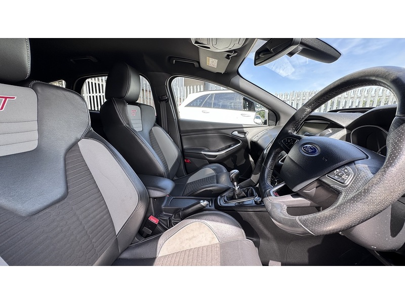 Ford 2.0 TDCi ST-2 Hatchback 5dr Diesel Manual Euro 6 (s/s) (185 ps)