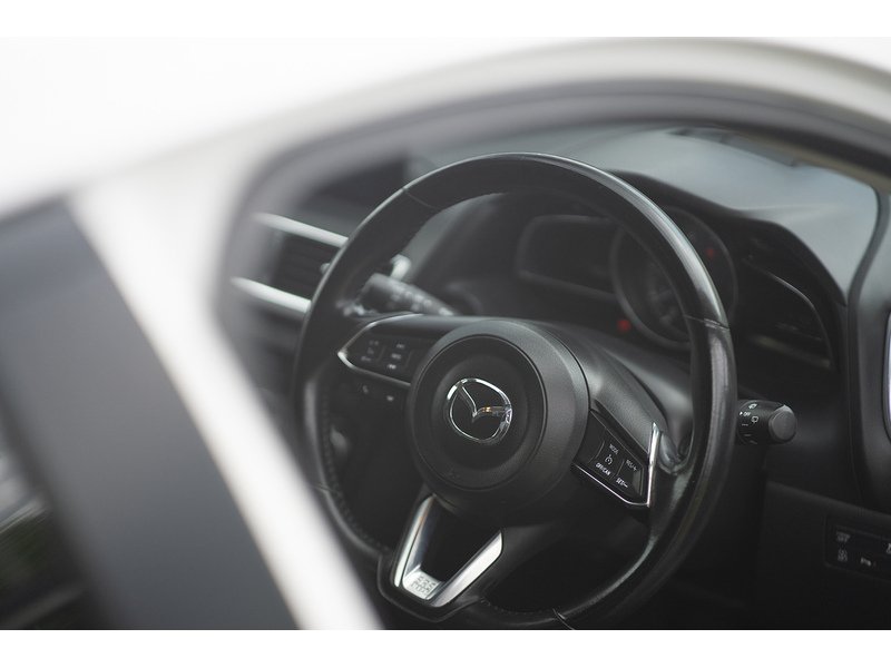 Mazda 2.0 SKYACTIV-G Sport Nav Hatchback 5dr Petrol Manual Euro 6 (s/s) (121 ps)
