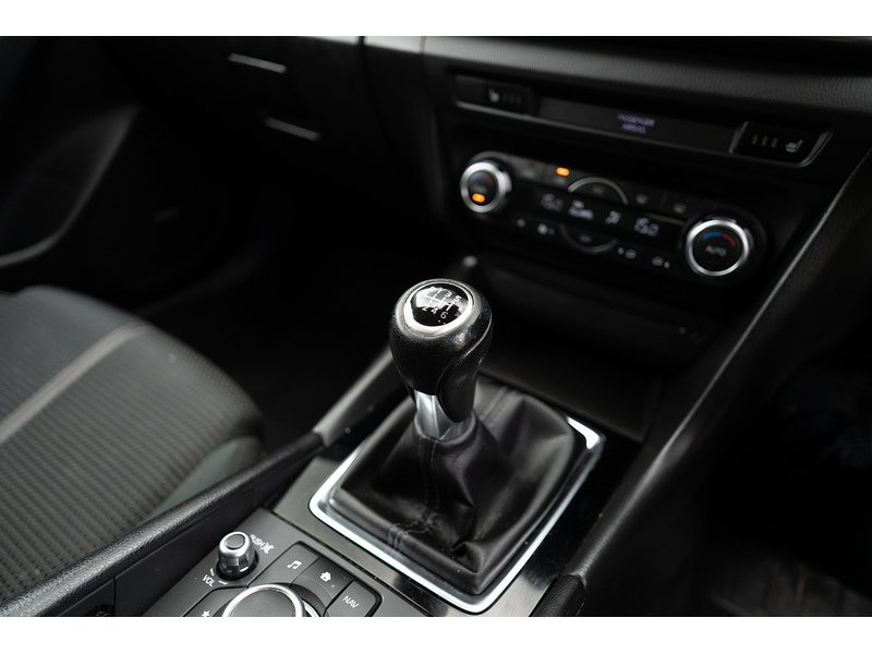 Mazda 2.0 SKYACTIV-G Sport Nav Hatchback 5dr Petrol Manual Euro 6 (s/s) (121 ps)