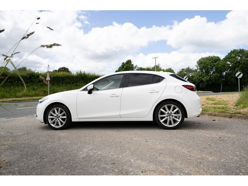 Mazda 2.0 SKYACTIV-G Sport Nav Hatchback 5dr Petrol Manual Euro 6 (s/s) (121 ps)