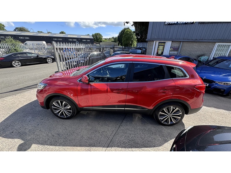 Renault 1.3 TCe Iconic SUV 5dr Petrol Manual Euro 6 (s/s) (140 ps)