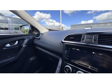 1.3 TCe Iconic SUV 5dr Petrol Manual Euro 6 (s/s) (140 ps)