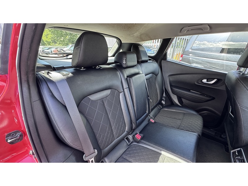 Renault 1.3 TCe Iconic SUV 5dr Petrol Manual Euro 6 (s/s) (140 ps)