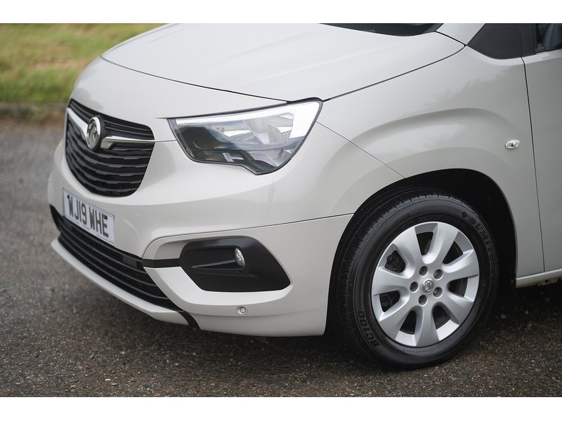 Vauxhall 1.2 Turbo GPF Energy MPV 5dr Petrol Manual Euro 6 (s/s) (7 Seat) (110 ps)
