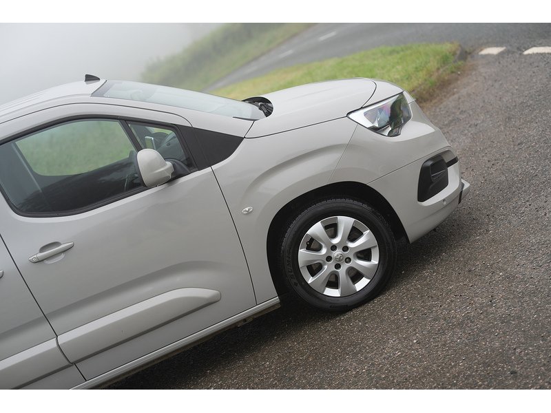 Vauxhall 1.2 Turbo GPF Energy MPV 5dr Petrol Manual Euro 6 (s/s) (7 Seat) (110 ps)