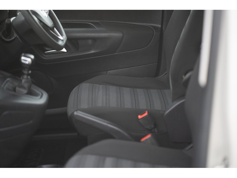 Vauxhall 1.2 Turbo GPF Energy MPV 5dr Petrol Manual Euro 6 (s/s) (7 Seat) (110 ps)
