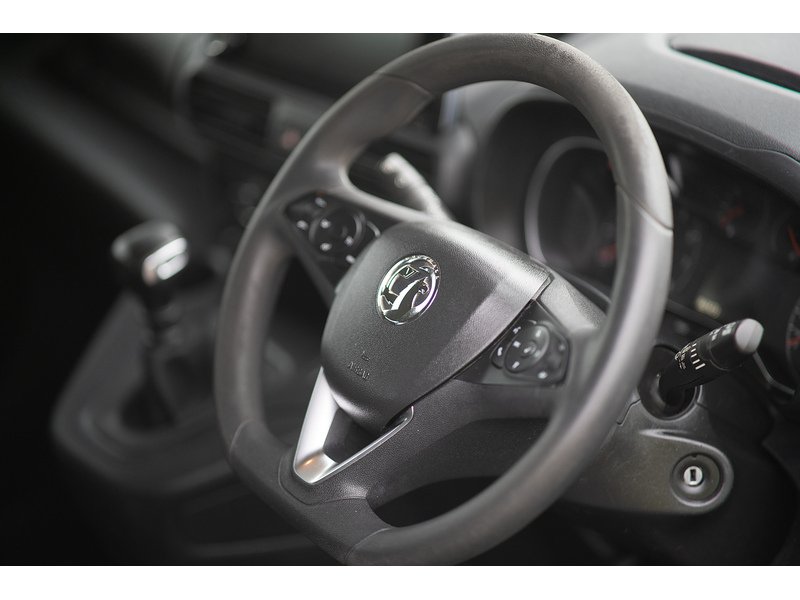 Vauxhall 1.2 Turbo GPF Energy MPV 5dr Petrol Manual Euro 6 (s/s) (7 Seat) (110 ps)
