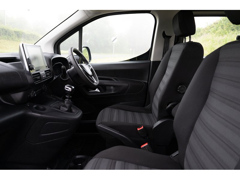 Vauxhall 1.2 Turbo GPF Energy MPV 5dr Petrol Manual Euro 6 (s/s) (7 Seat) (110 ps)