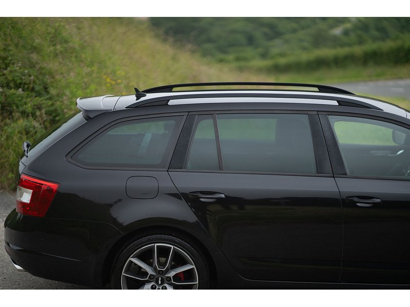 Skoda 2.0 TDI vRS Estate 5dr Diesel DSG Euro 5 (s/s) (184 ps)