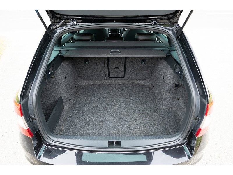 Skoda 2.0 TDI vRS Estate 5dr Diesel DSG Euro 5 (s/s) (184 ps)
