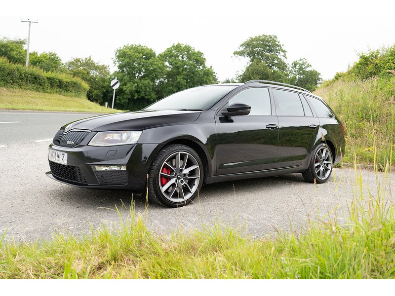 Skoda 2.0 TDI vRS Estate 5dr Diesel DSG Euro 5 (s/s) (184 ps)