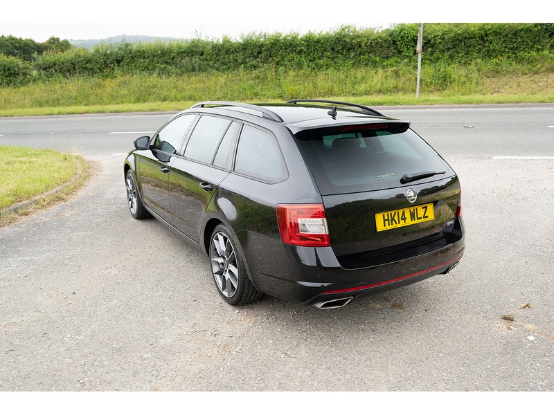 Skoda 2.0 TDI vRS Estate 5dr Diesel DSG Euro 5 (s/s) (184 ps)