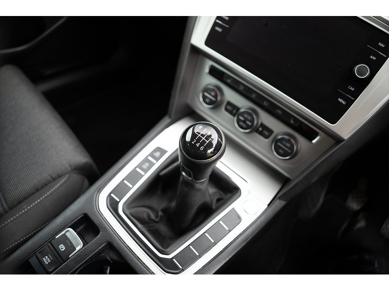 Volkswagen 2.0 TDI SE Business Estate 5dr Diesel Manual Euro 6 (s/s) (150 ps)