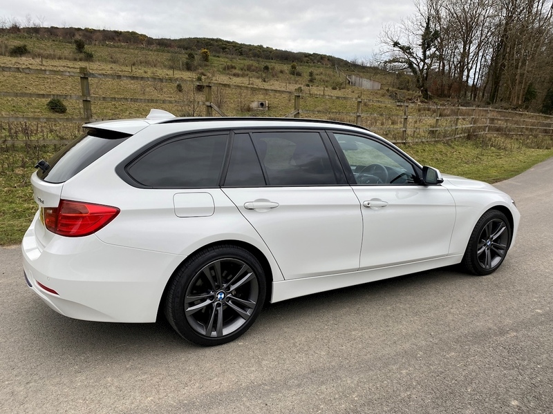 BMW 2.0 318d Sport Touring 5dr Diesel Manual Euro 5 (s/s) (143 ps)