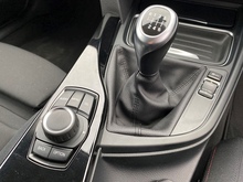 2.0 318d Sport Touring 5dr Diesel Manual Euro 5 (s/s) (143 ps)