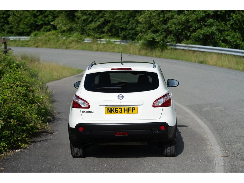 Nissan 1.6 Tekna SUV 5dr Petrol Manual 2WD Euro 5 (117 ps)