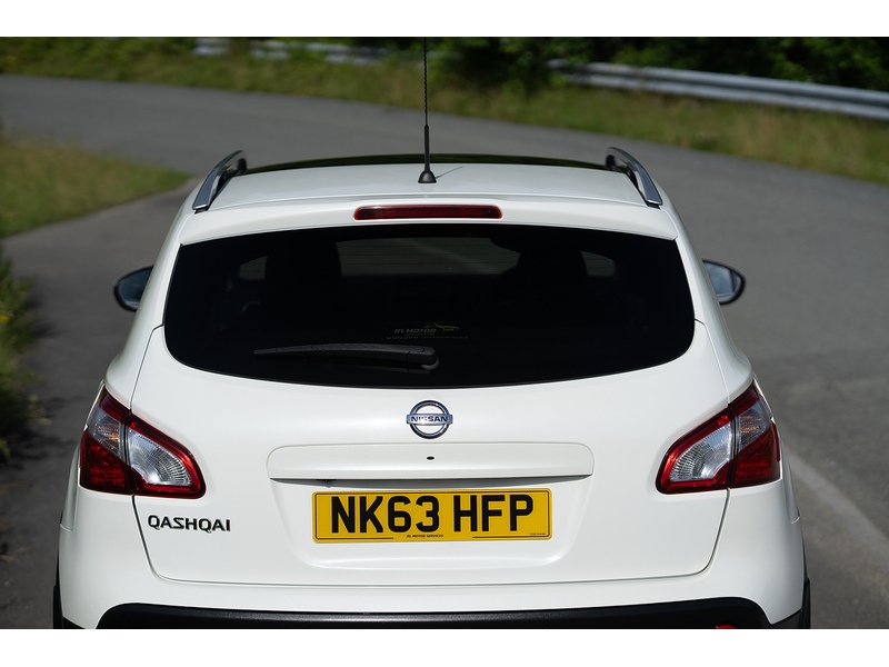 Nissan 1.6 Tekna SUV 5dr Petrol Manual 2WD Euro 5 (117 ps)